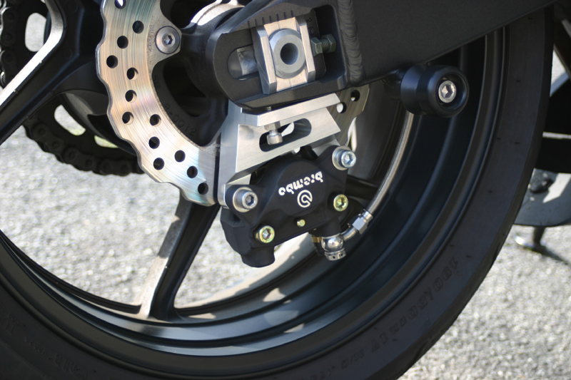 04-05' ZX10R リヤキャリパーステー